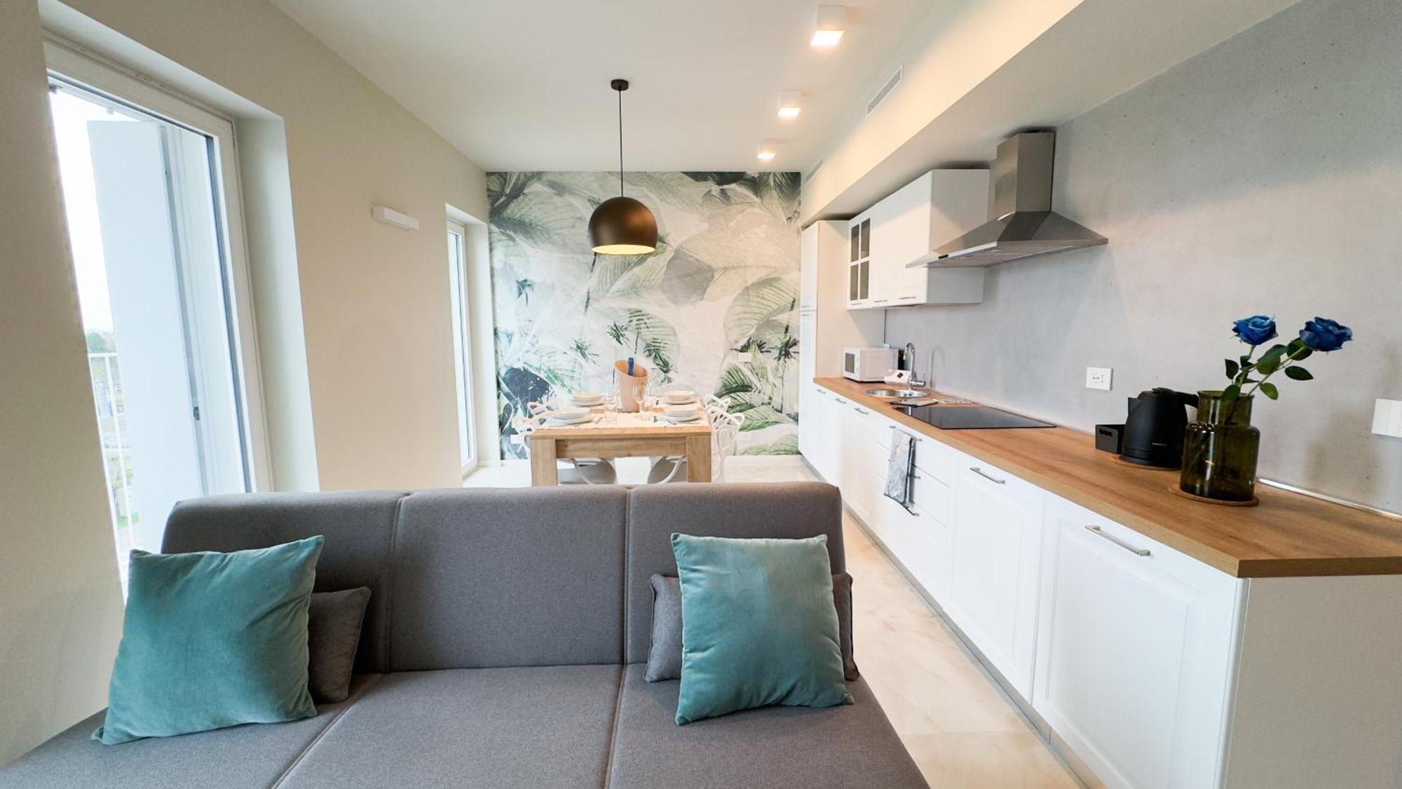 Seafront Modern Farmont Acquamarine Apartment